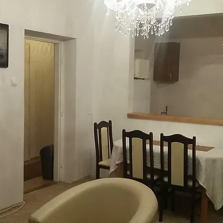 Setalo Utcai Apartman *